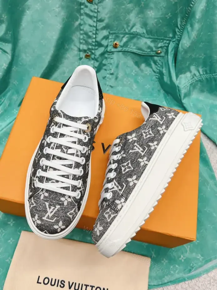 View 7 of LV TIME OUT SNEAKER – LSVM041