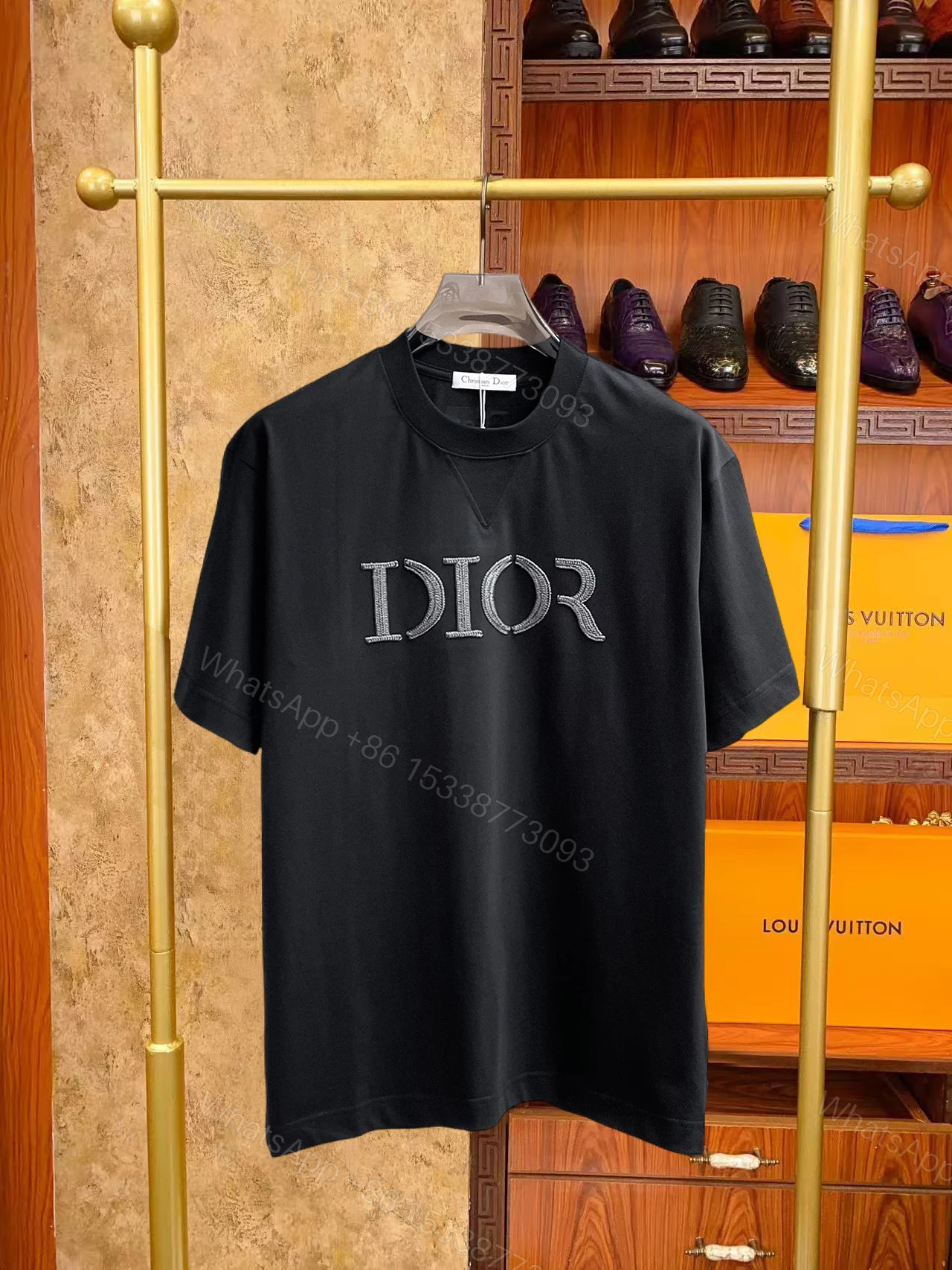 Dior 一比一短袖T恤 經典立體字母設計高端款 — view 1