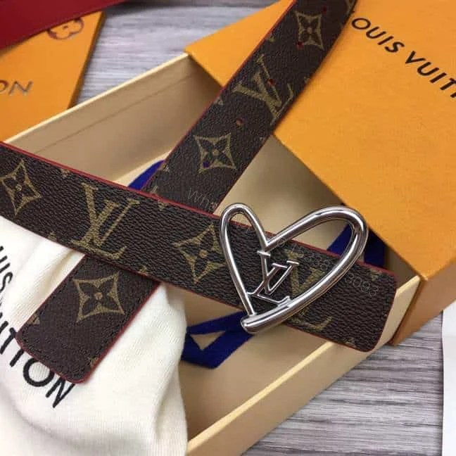 LOUIS VUITTON ICONIC 30MM REVERSIBLE BELT – B183 — view 1