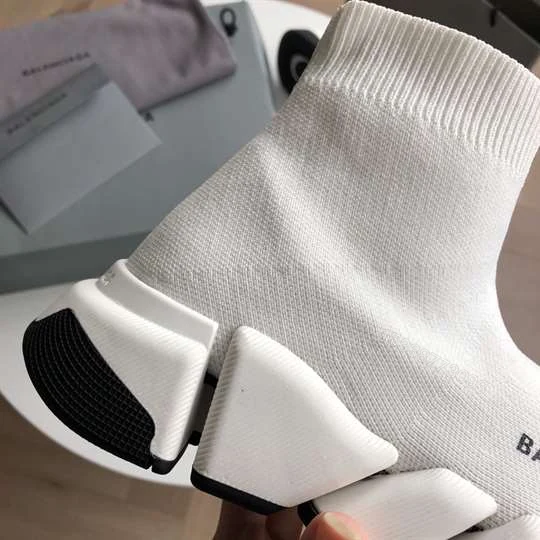 View 7 of BALENCIAGA SPEED 2.0 SNEAKER IN WHITE – BB143