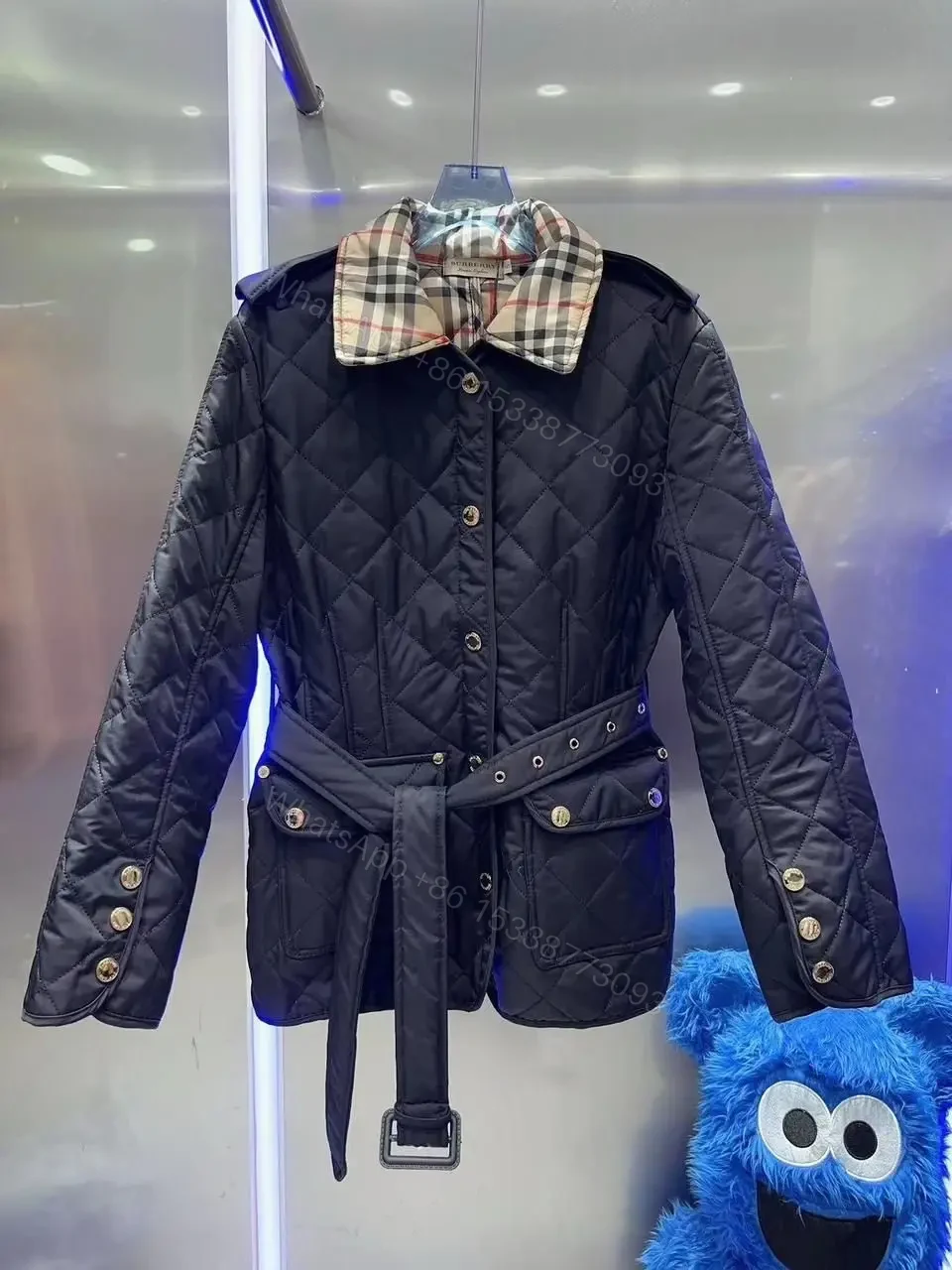 BURBERRY — view 1