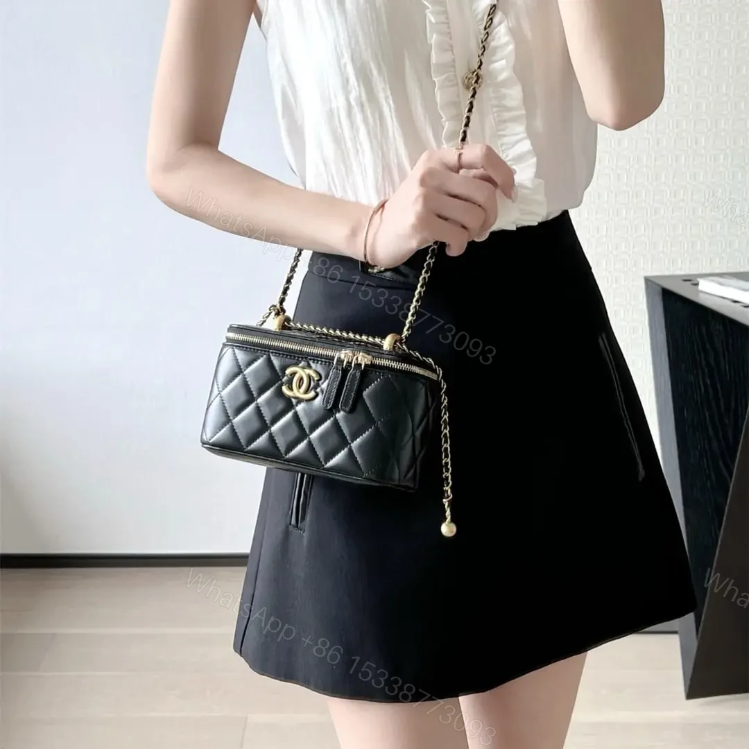 View 19 of 高仿Chanel*24C系列AP3651雙珠鏈條盒子包黑色免檢版