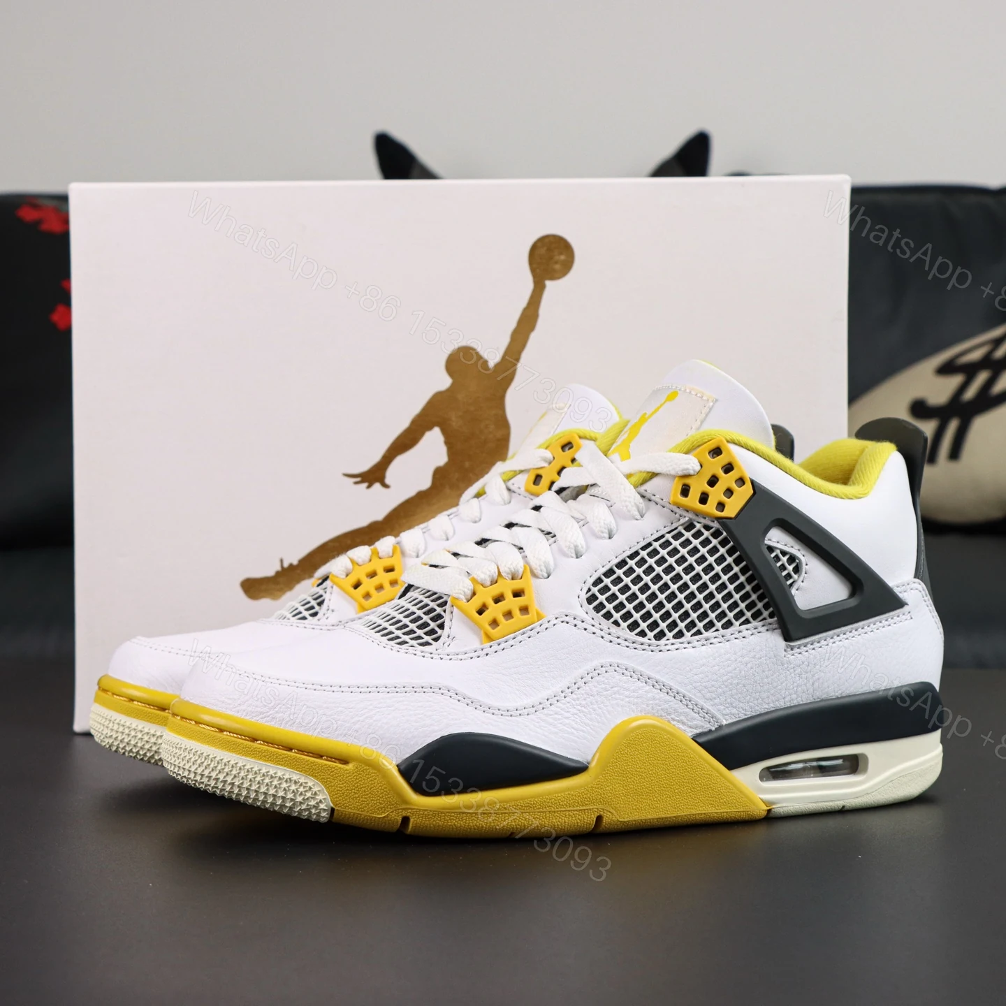 Air Jordan 4 Retro Vivid Sulfur Reps — view 1