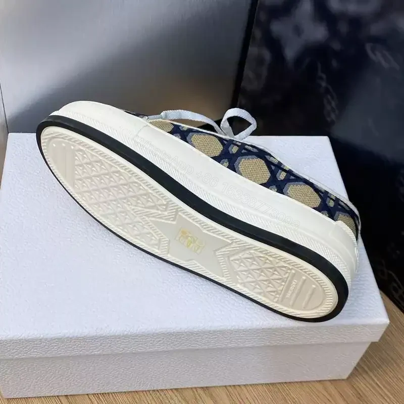 View 4 of WALK’N’DIOR PLATFORM SNEAKERS UNISEX MACROCANNAGE EMBROIDERED BLUE – CD148