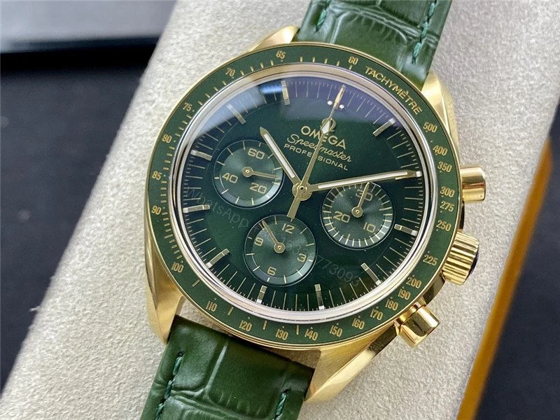 View 5 of Replica Omega Speedmaster Moonwatch Green Dial