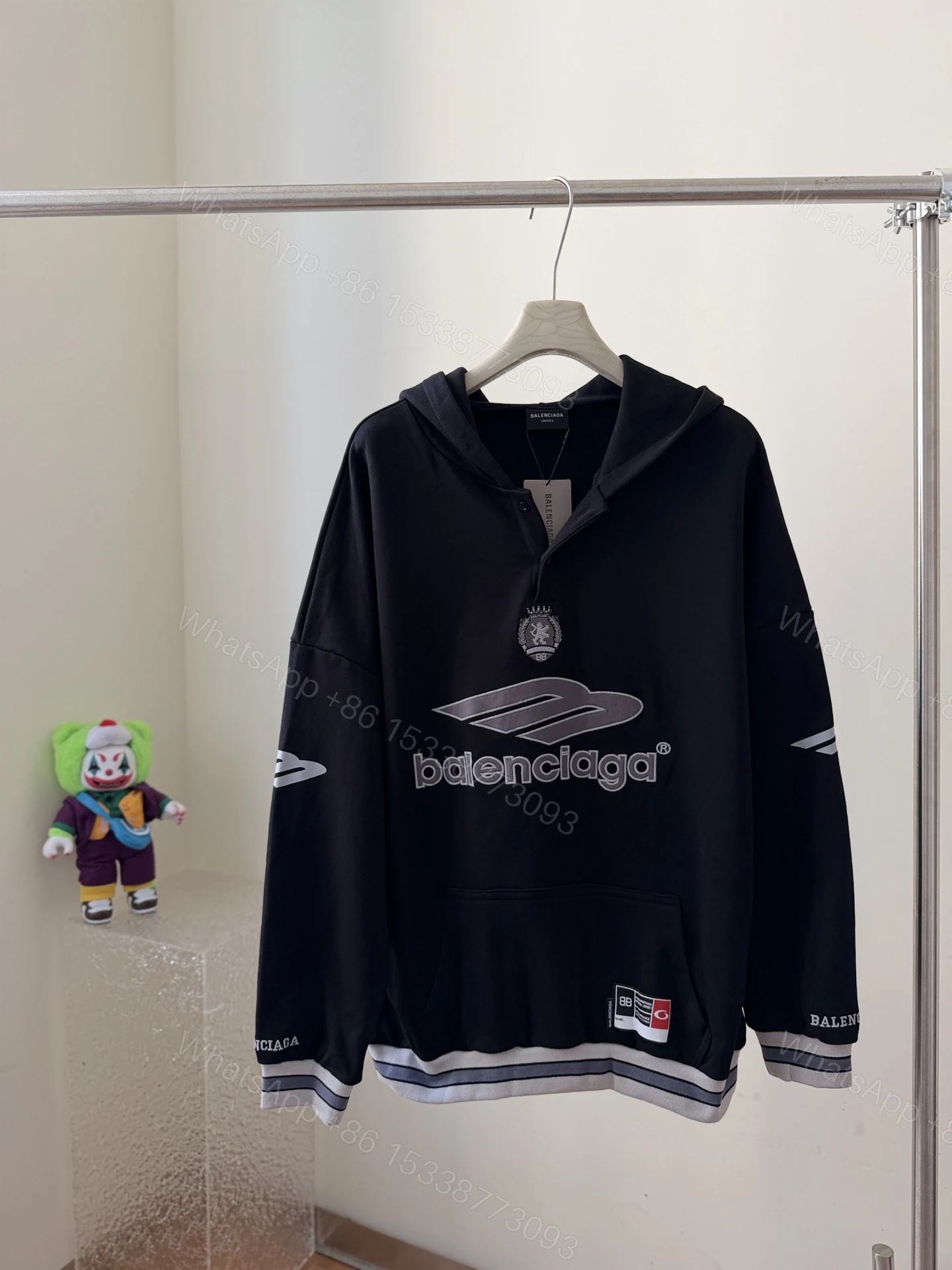 BalenciagaA貨男士黑色拼接連帽衛衣厚磅版型街頭穿搭首選 — view 1