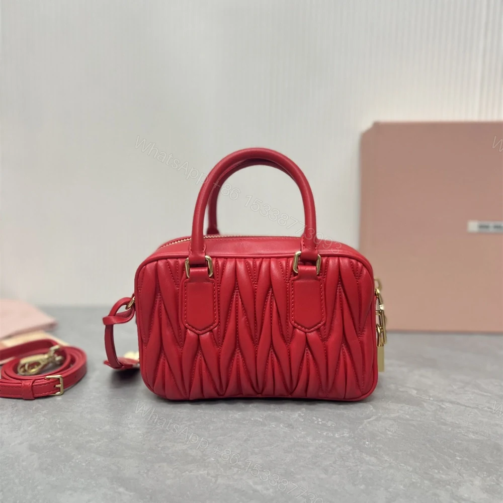 View 2 of 高仿miumiu繆繆TooPretty系列5BB123保齡球手袋紅色