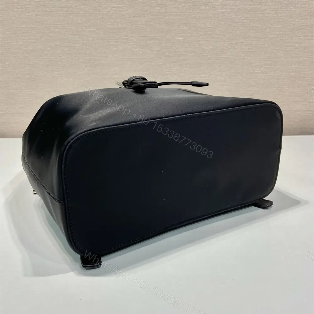 View 5 of 高仿Prada中古背包1BZ831黑色小號免檢版