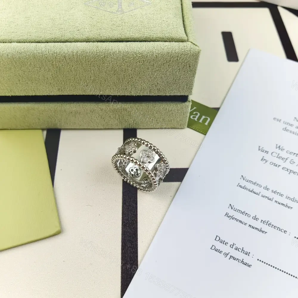 高仿首飾VanCleef&Arpels*RO9ND00鑲鑽萬花筒戒指白金中號 — view 1