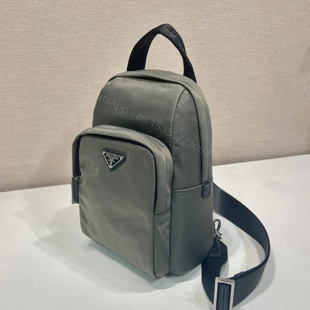View 3 of 高仿Prada*RE-Nylon系列2VZ116尼龍男士胸包灰色免檢版