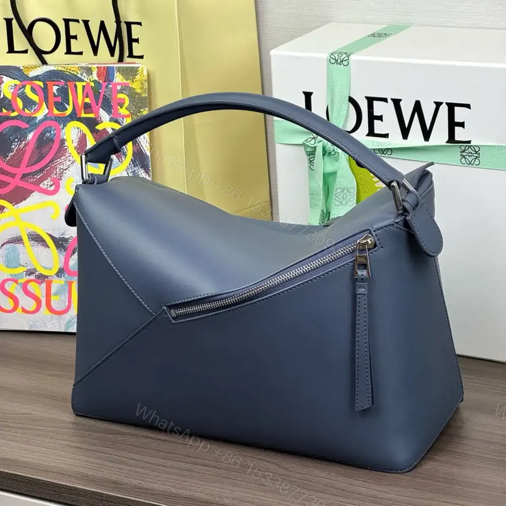 View 2 of 高仿Loewe*Puzzle系列6969小牛皮斜挎包靛藍色大號免檢版