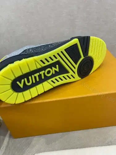 View 4 of LOUIS VUITTON TRAINER SNEAKERS IN BLACK – LSVT394