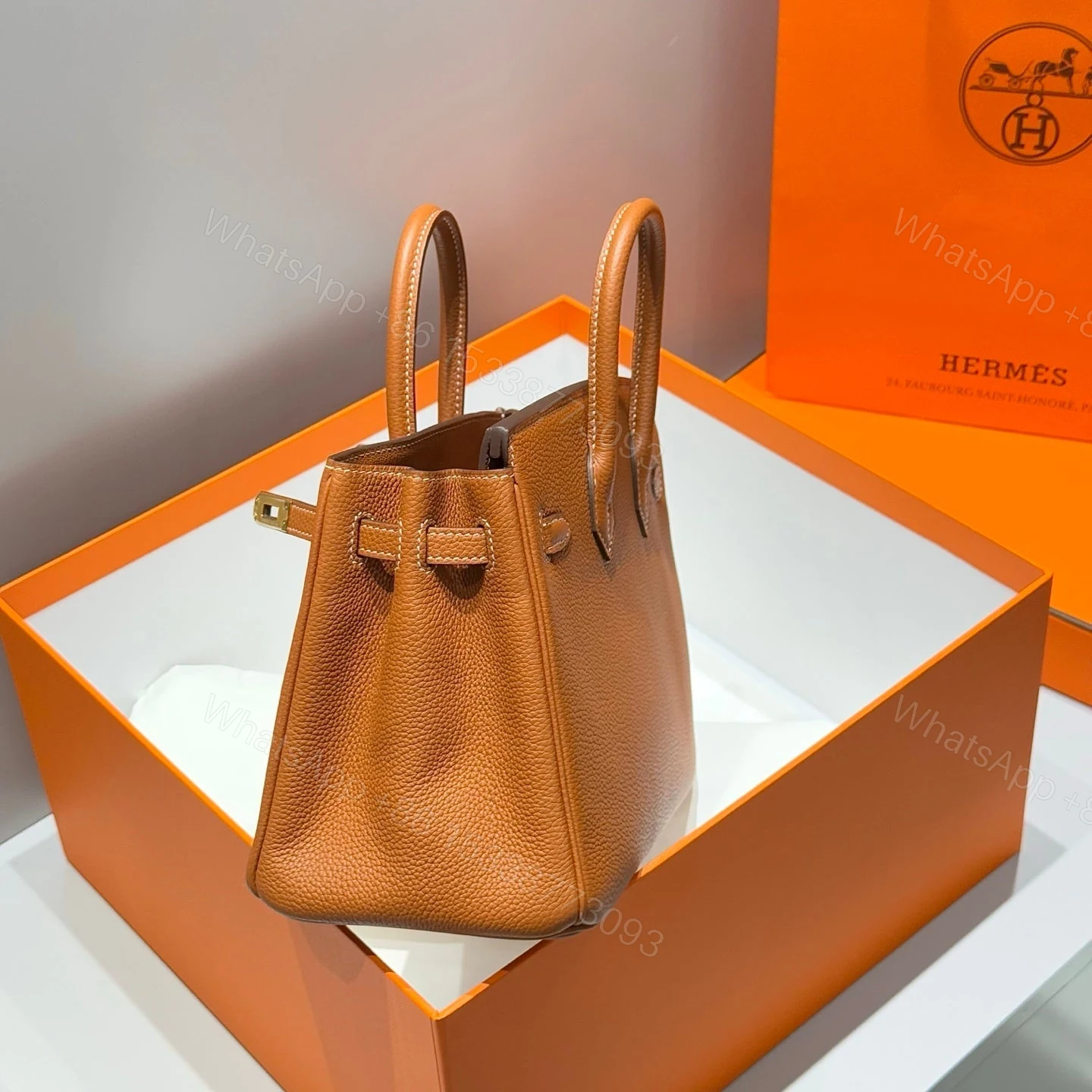 View 3 of HERMES 25S MEDIUM BIRKIN 25 IN BURNT ORANGE CALFSKIN GOLD HARDWARE