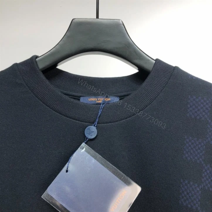 View 5 of LOUIS VUITTON T-SHIRT – LV22