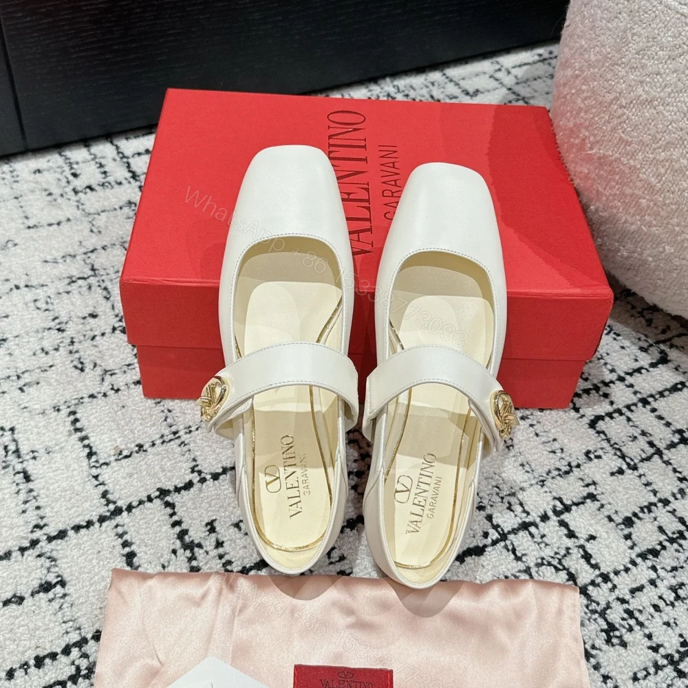 View 4 of 高仿Valentino*5W2S0JD方頭單鞋小牛皮白色平底免檢版