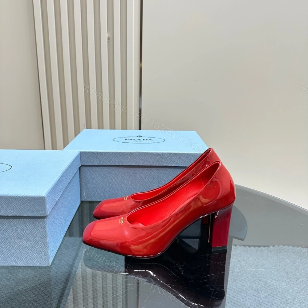 View 2 of 高仿Prada*1I837B方頭粗跟高踭鞋8.5CM漆皮紅色免檢版