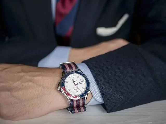 View 4 of Omega Seamster Commander 007