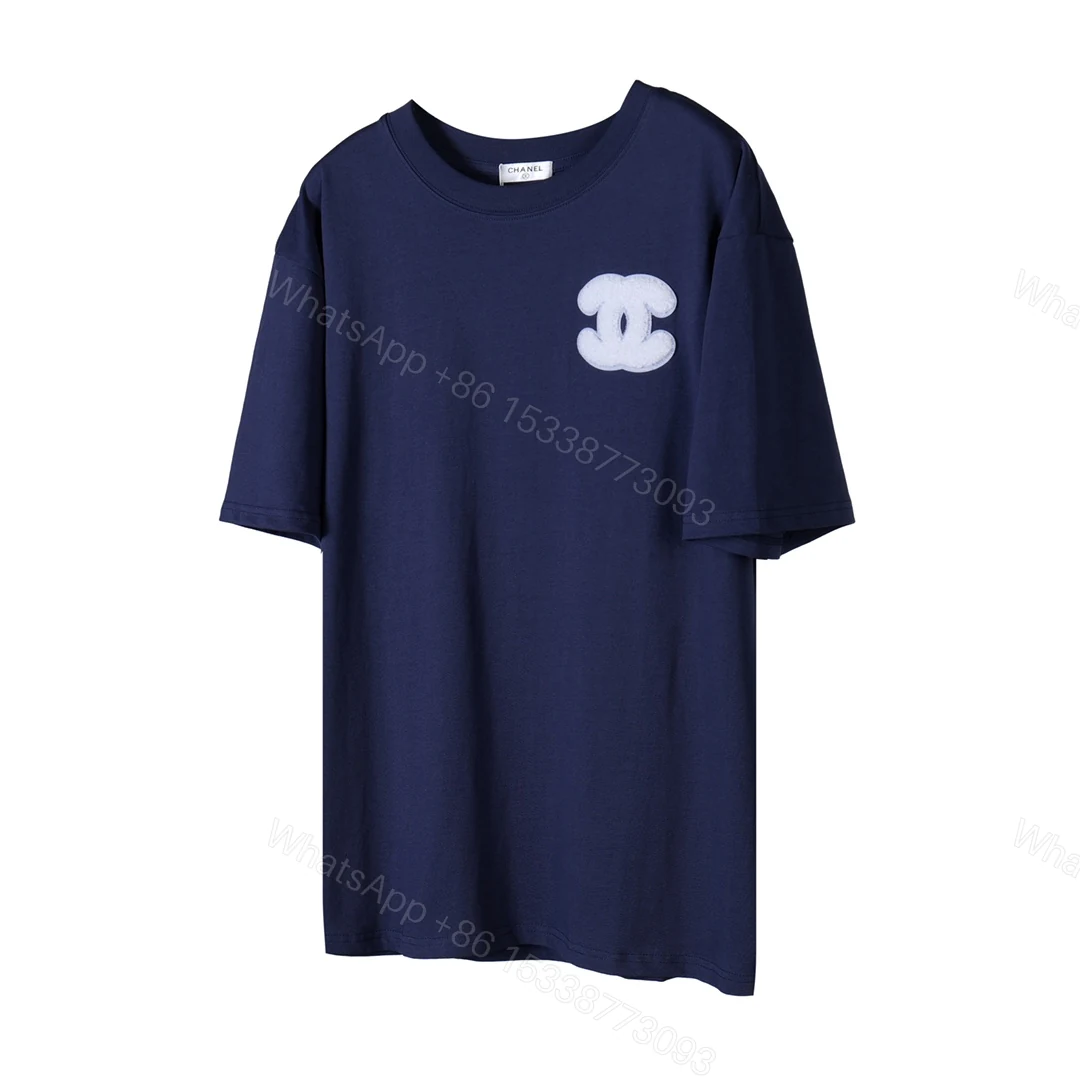 Chanel 高仿短袖T恤男女款共穿款 經典雙C圖樣 夏日清爽風格 — view 1