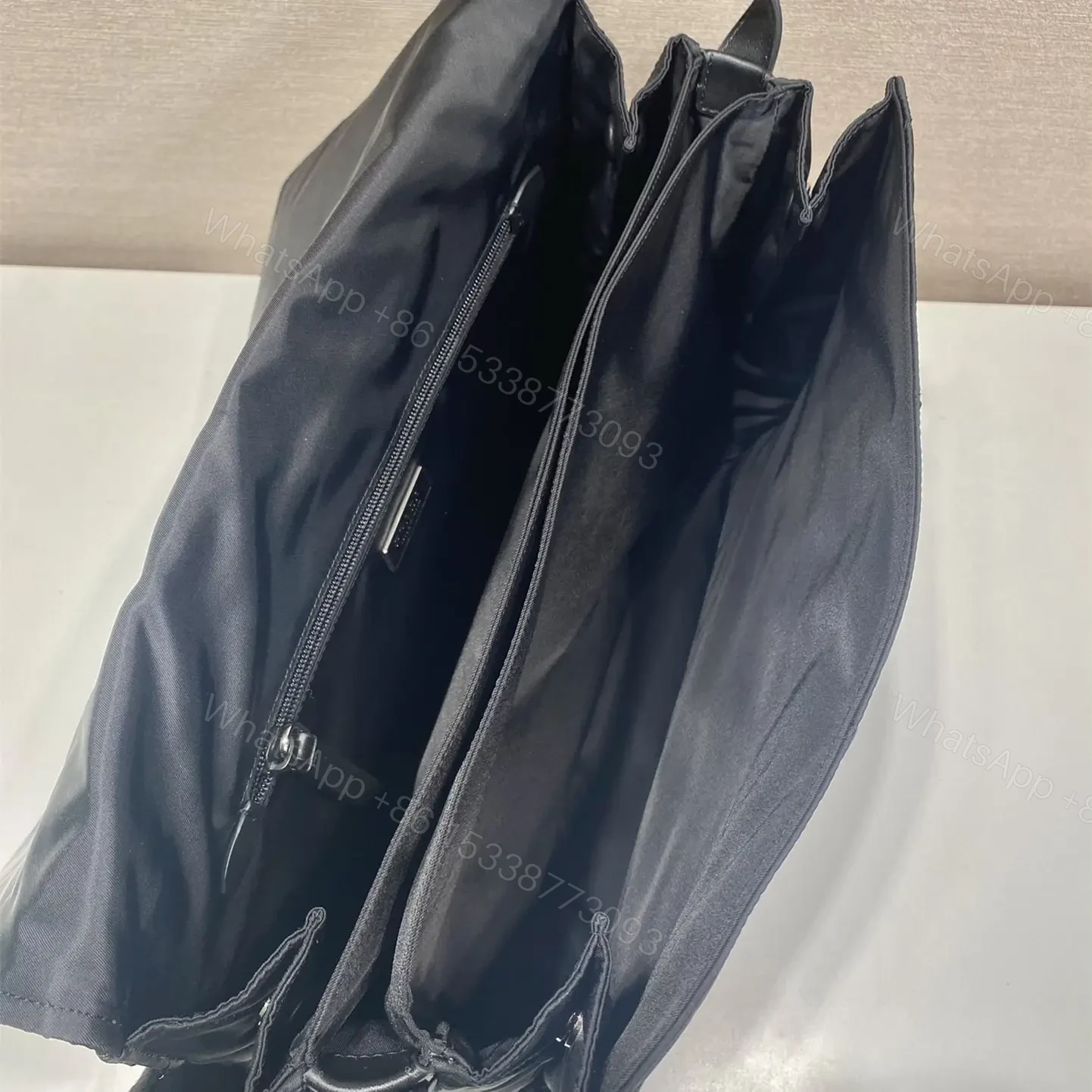 View 8 of 高仿Prada*ReEdition系列郵差包1BD256黑色免檢版