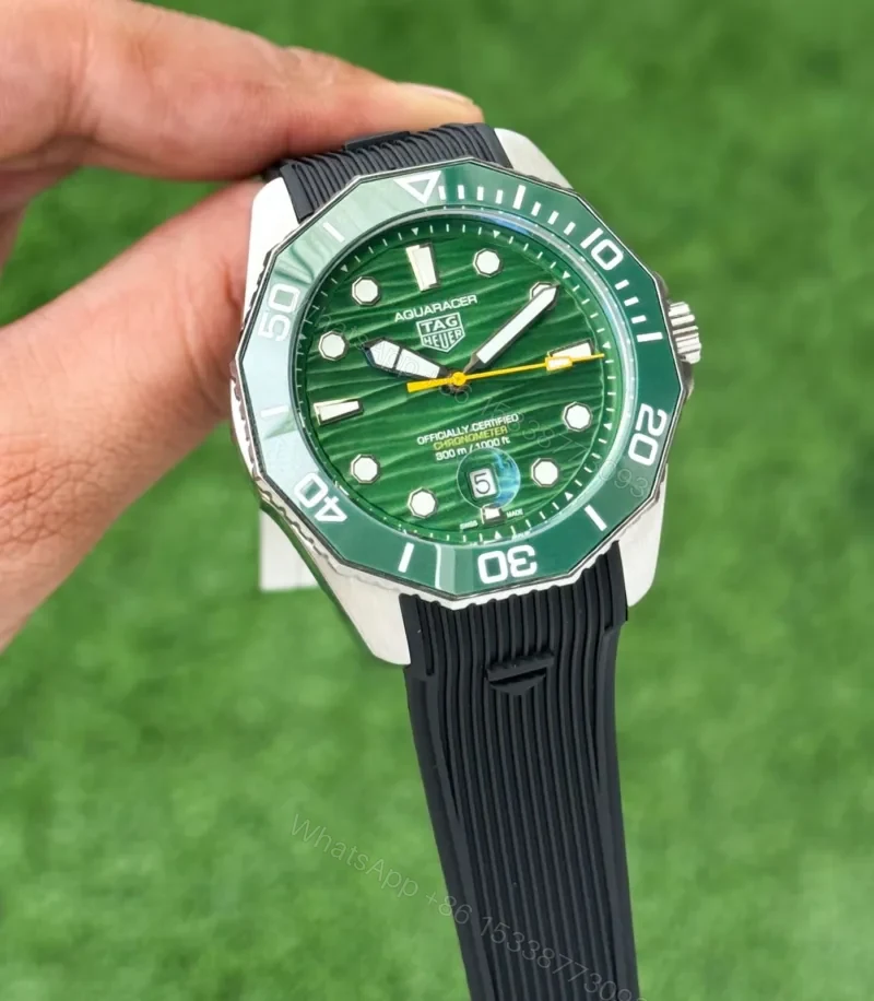 Tag Heuer Aquaracer 7A Green Dial Automatic 40mm — view 1