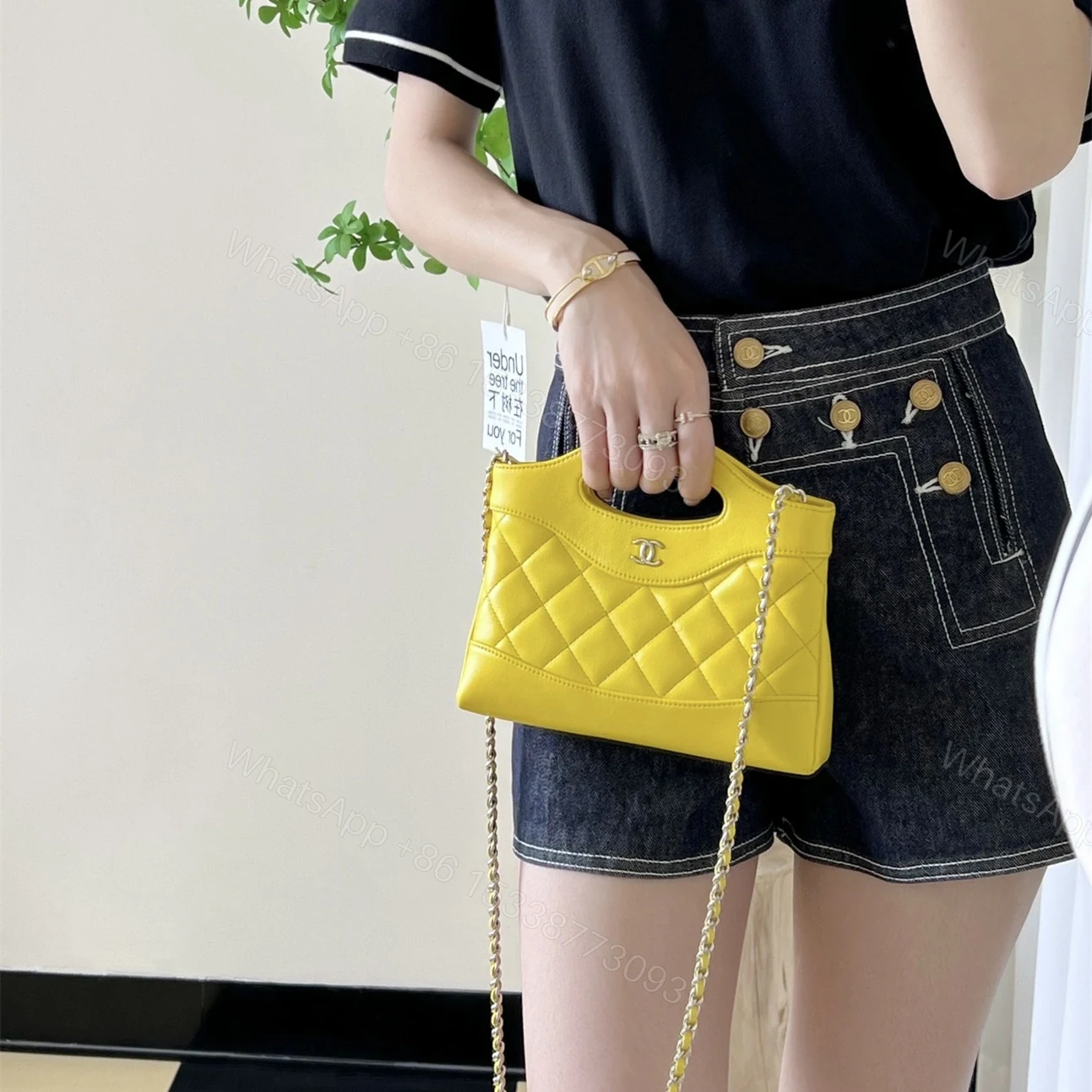 View 19 of 高仿Chanel*24S春夏系列AP3656單肩包黃色免檢版