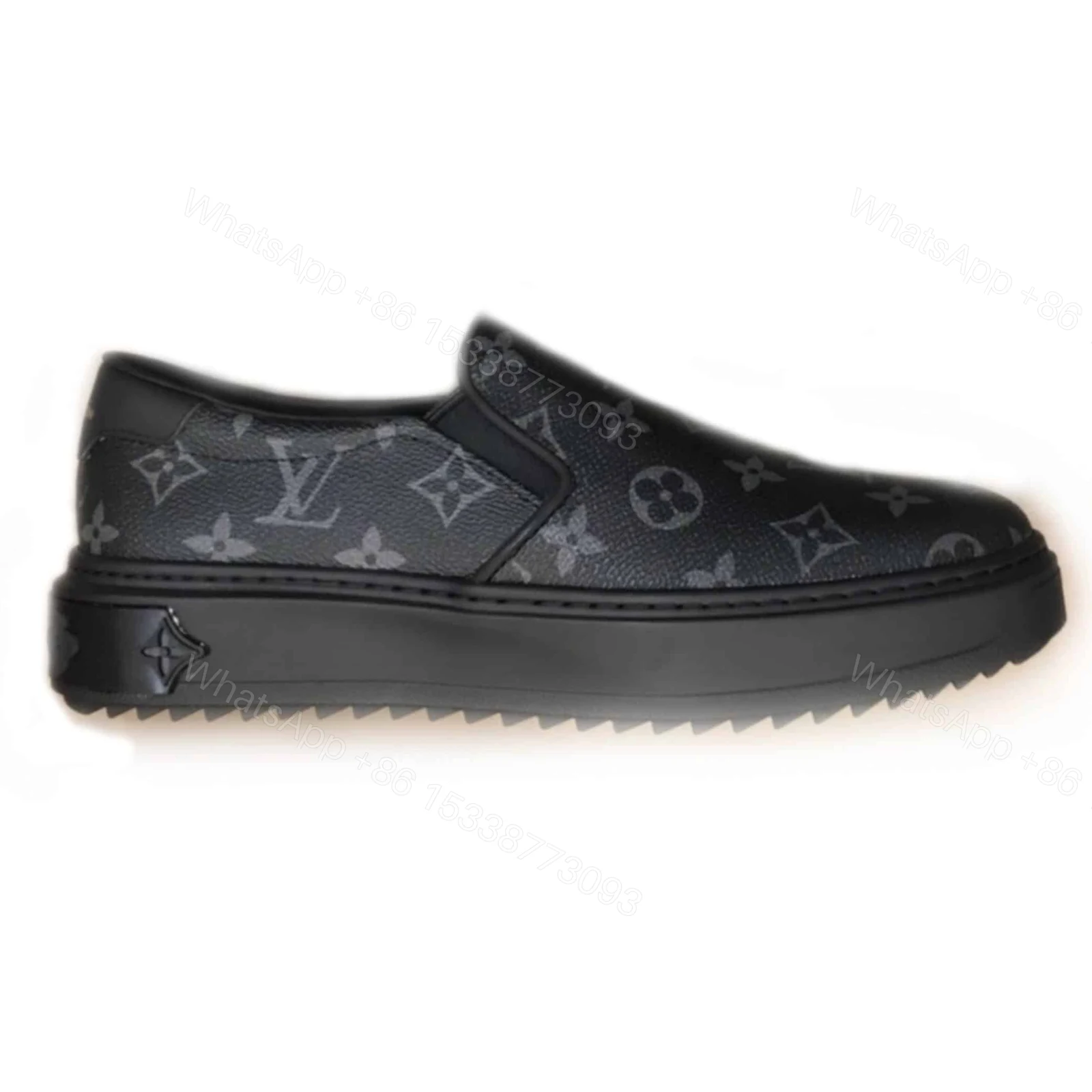 LOUIS VUITTON LOW TOP SNEAKER – LV41 — view 1