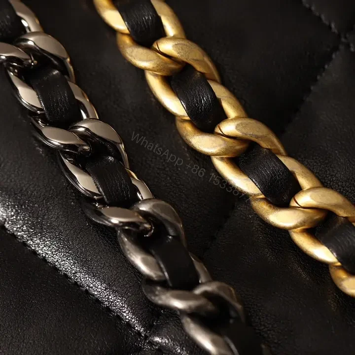 View 9 of 高仿Chanel*19Bag系列小羊皮口蓋包黑色XS免檢版