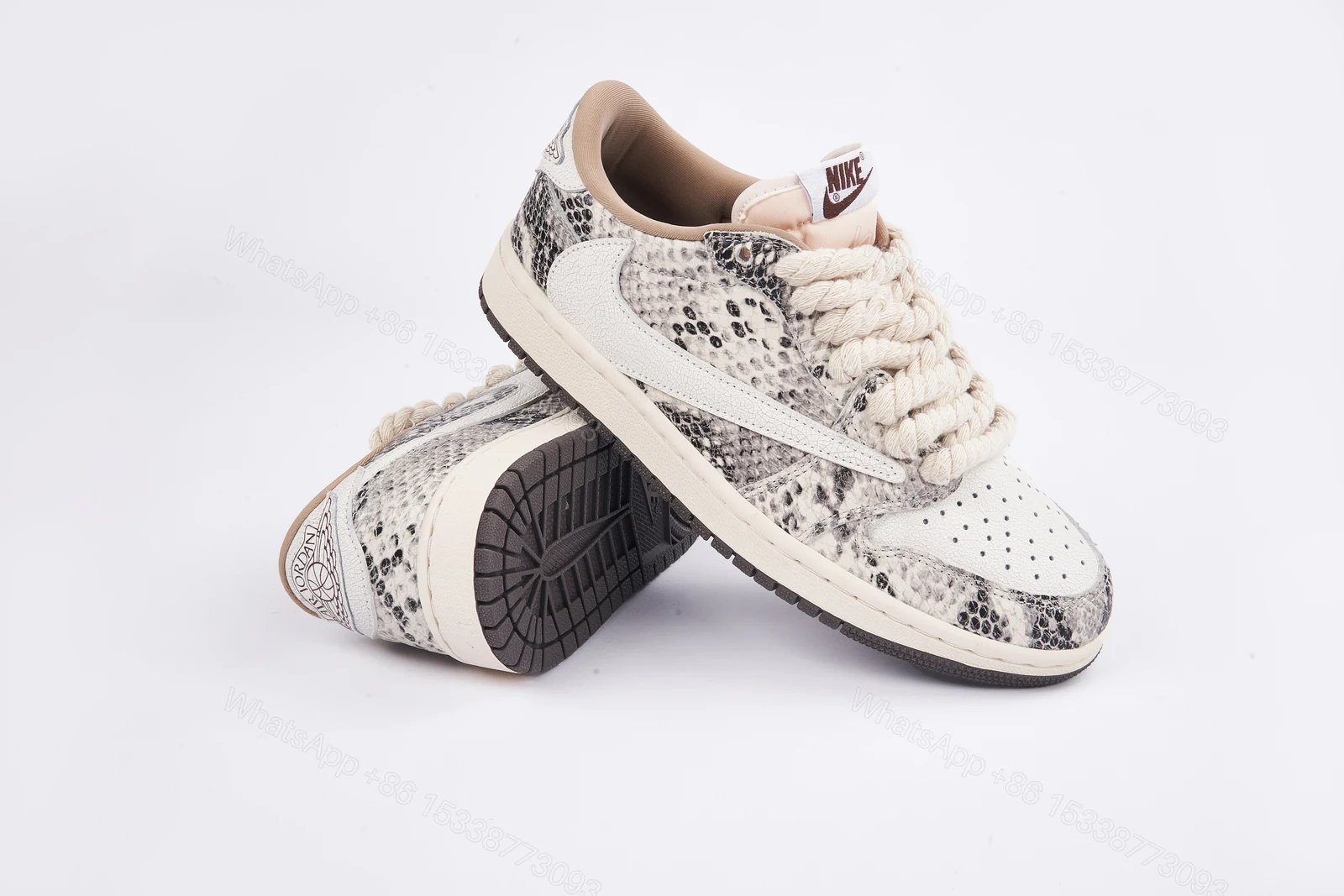 View 7 of Air Jordan 1 Low snake pattern(Pre-sale)