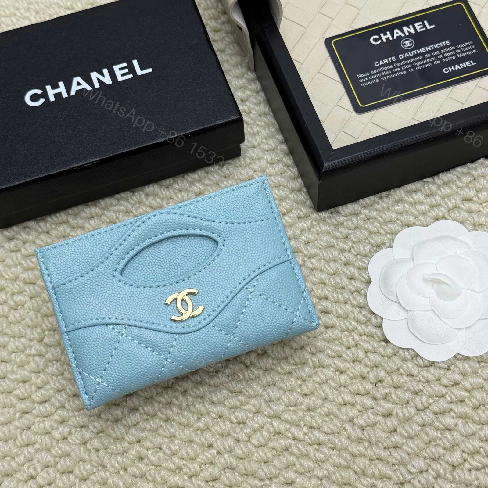 Chanel 原單女士短夾天藍色優雅款 質感輕奢小皮件 — view 1