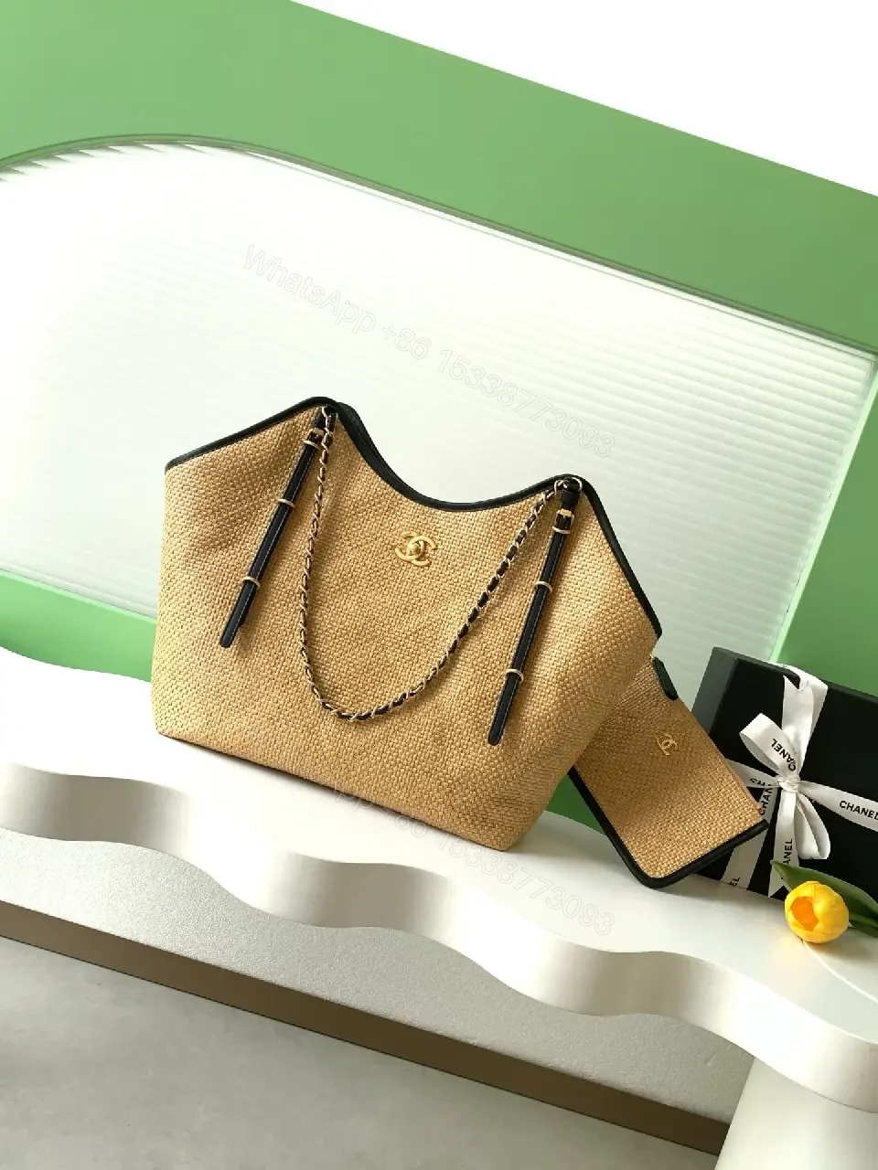 Effortless Everyday Luxury Handbag: Woven Texture, Chain Details — view 1