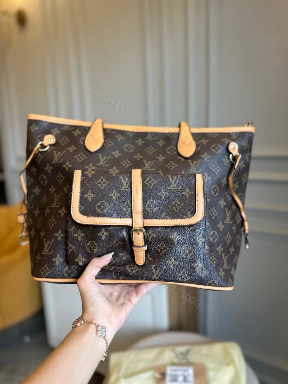 View 2 of FIRST COPY Louis Vuitton Neverfull MM handbag