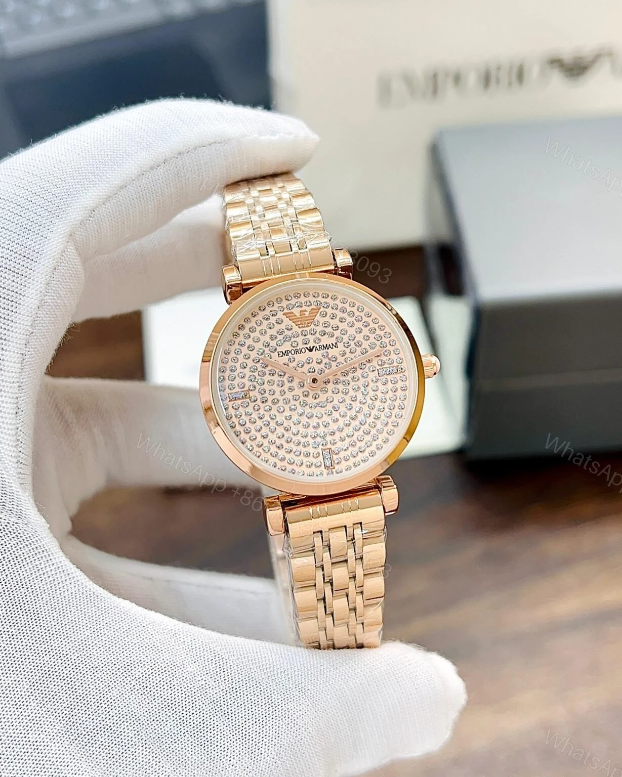 Emporio Armani Analog Watch White Dial 32mm Quartz — view 1