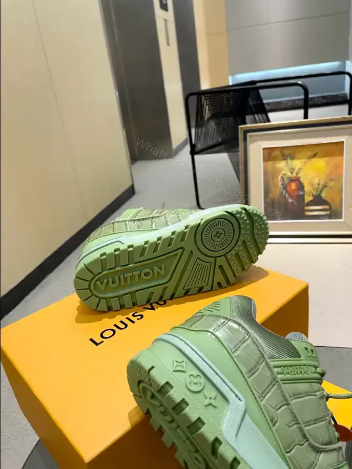 View 8 of LV TRAINER MAXI SNEAKER – LSVT413