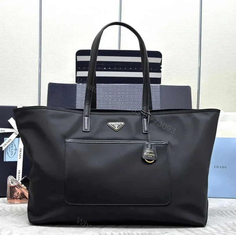 CLASSIC TOTE BAG 43 IN BLACK RE-NYLON FABRIC — view 1