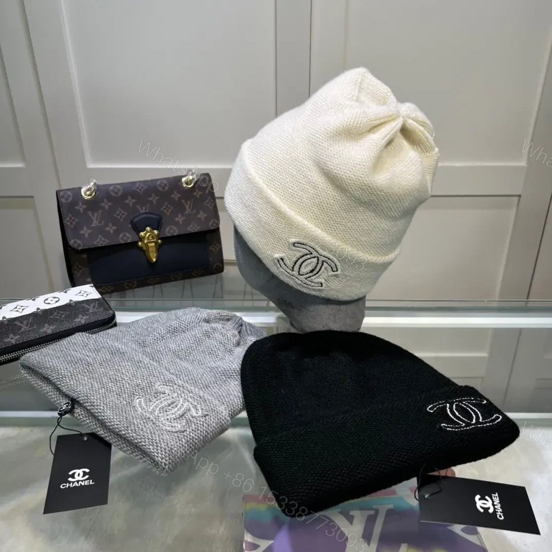 CHANEL — view 1