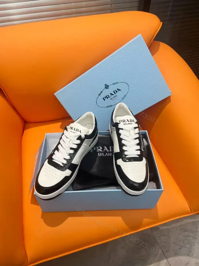 View 9 of DOWNTOWN LEATHER SNEAKERS IN WHITE AND LACQUER BLACK- PRD008
