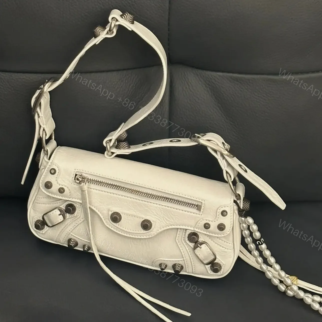View 18 of 高仿Balenciaga*LeCagole2024新款法棍包白色XS