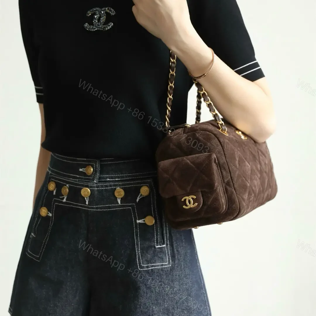 View 18 of 高仿Chanel*25K系列AS5792麂皮腋下包巧克力小號免檢版