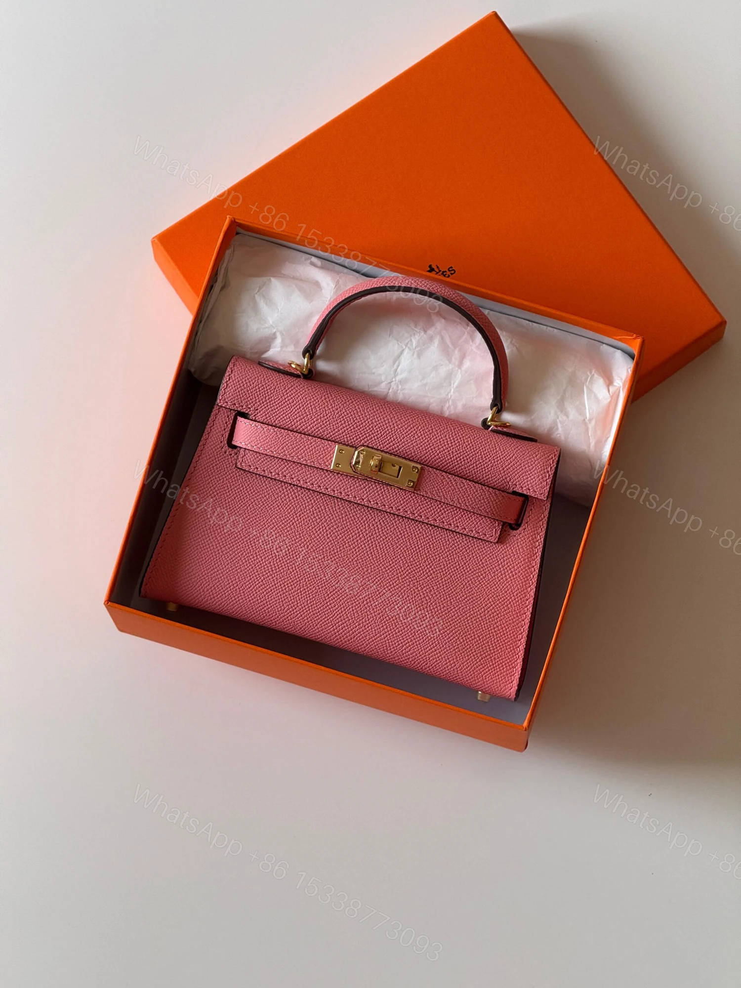 Hermès Mini Kelly 19 in Rose Lipstick Chevre Mysore Leather — view 1