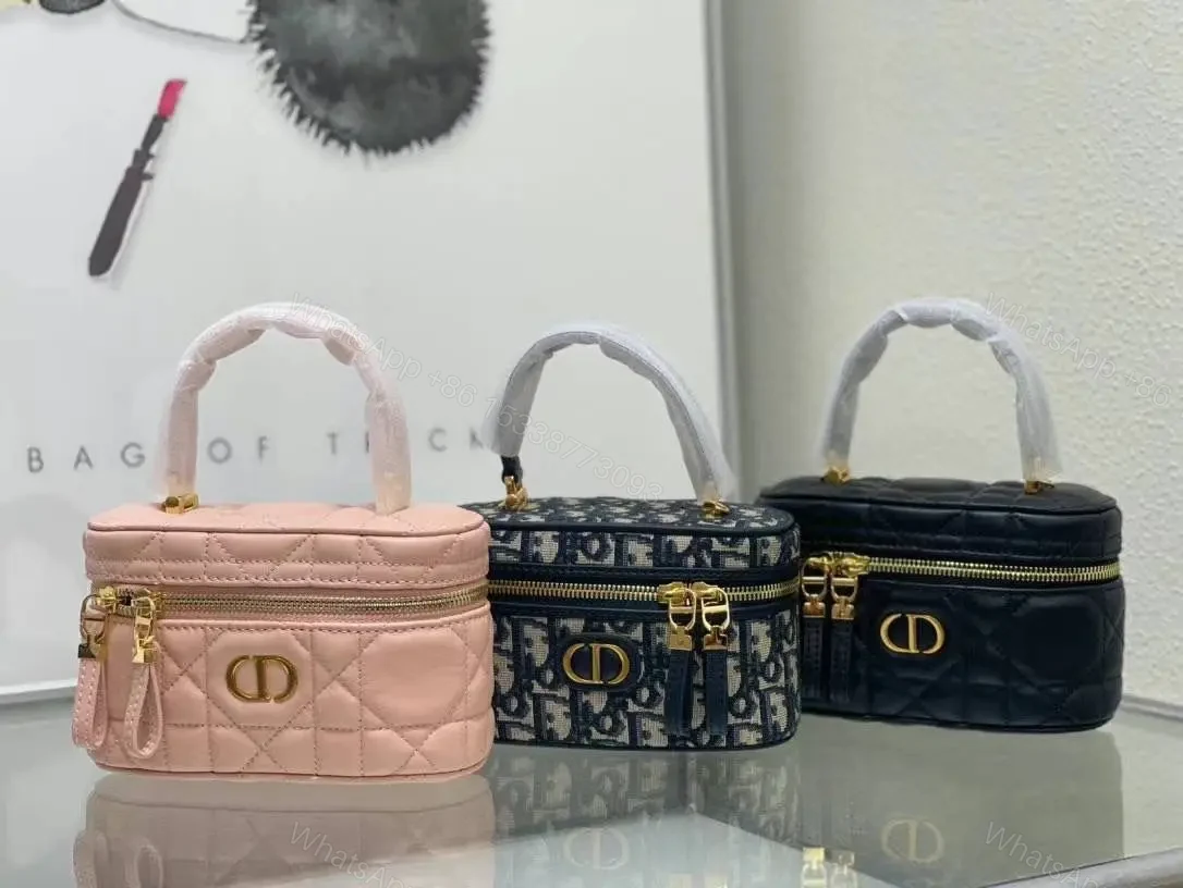 DIOR — view 1