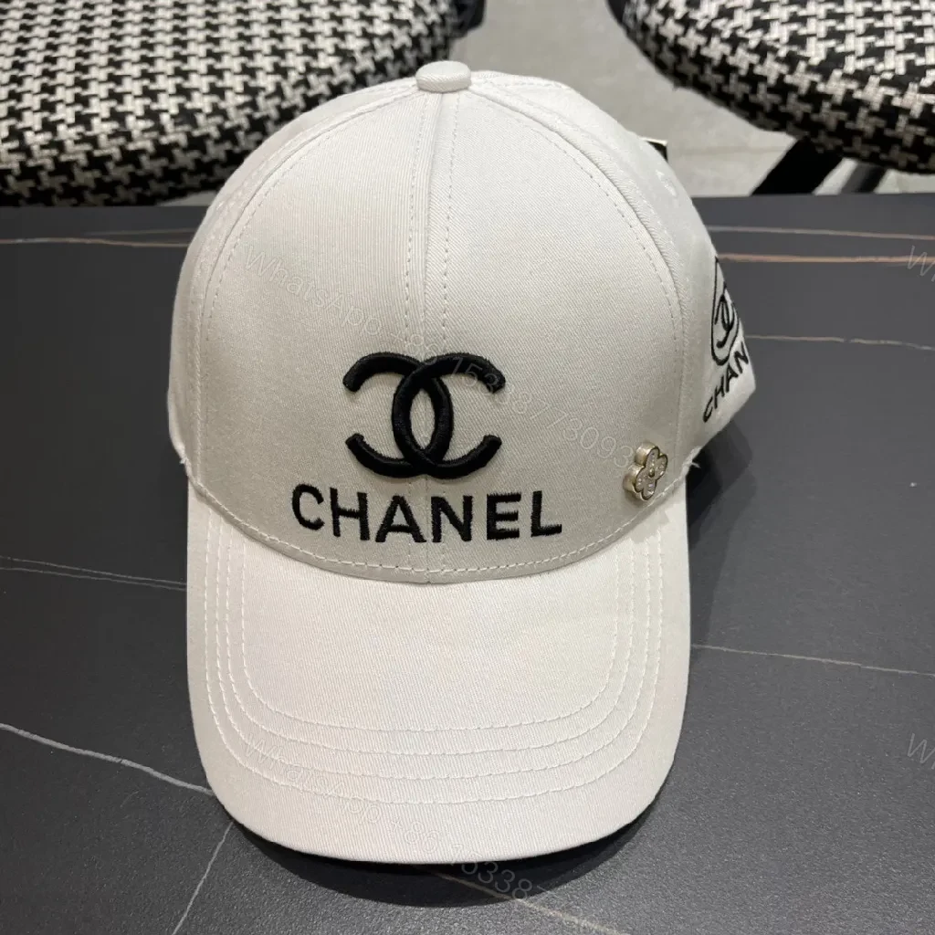 Minimalist Luxe Cap: Black Logo, Premium Fit, Everyday Style — view 1