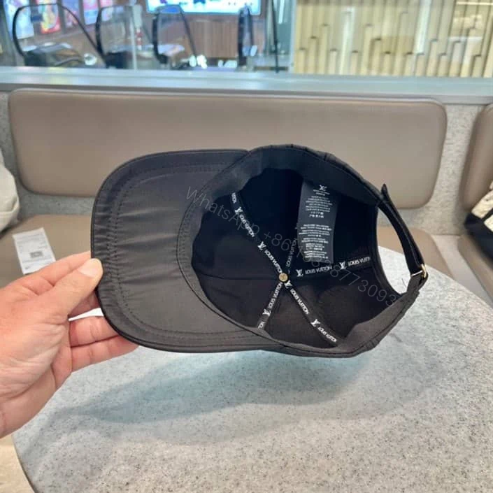 View 3 of Louis Vuitton Cap – LHC07