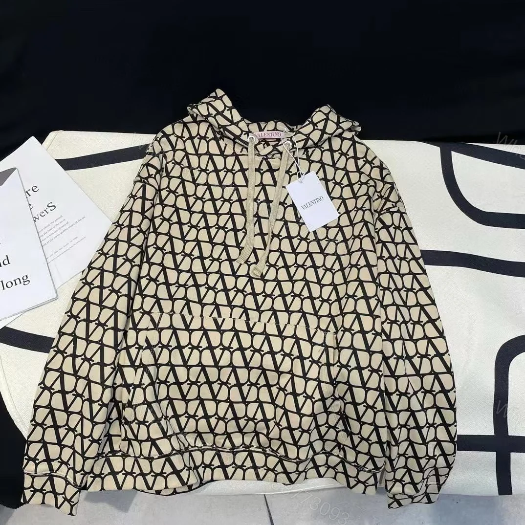 VALENTINO — view 1