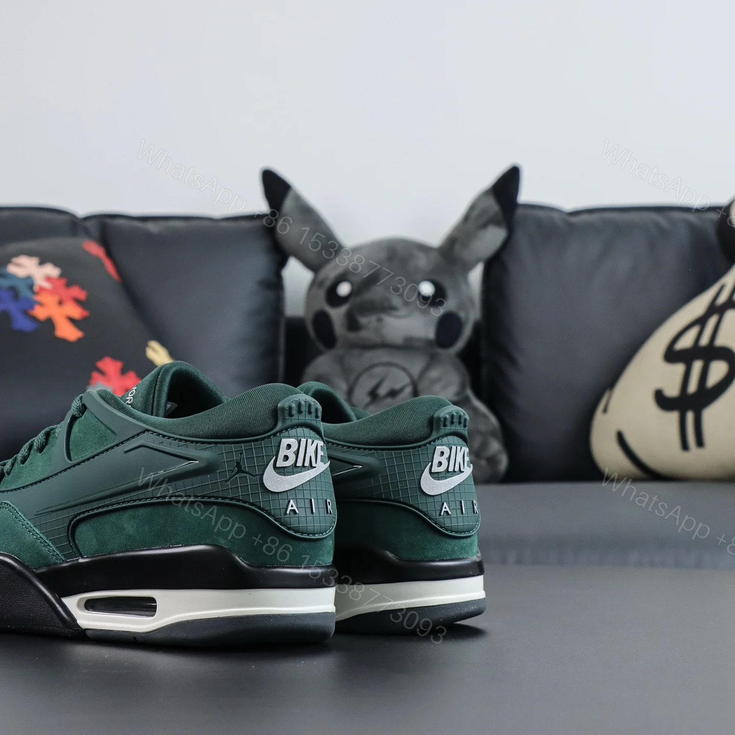 View 6 of Jordan 4 RM SP Nigel Sylvester Grandma’s Driveway