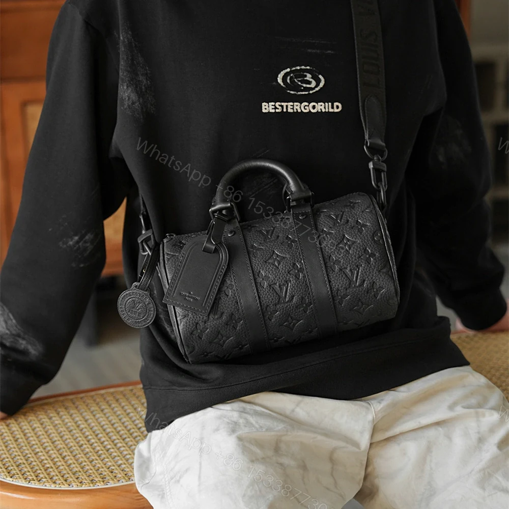 View 21 of 高仿LV*Keepall25系列M20900壓紋牛皮男士單肩包黑色免檢版