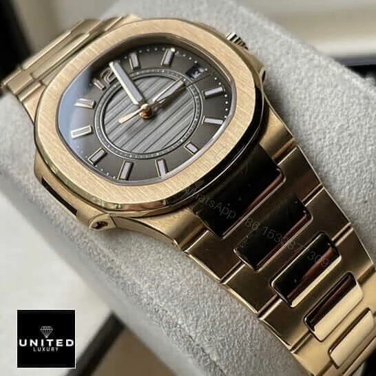 View 5 of Patek Philippe Nautilus 7011/1R-010 Replica