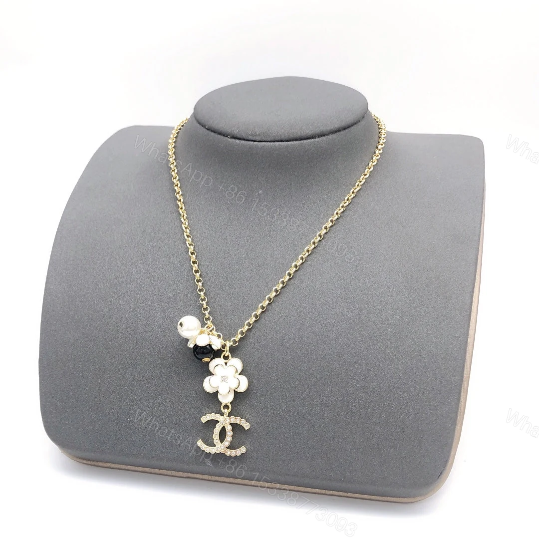EN – Lux Necklace CHL006 — view 1