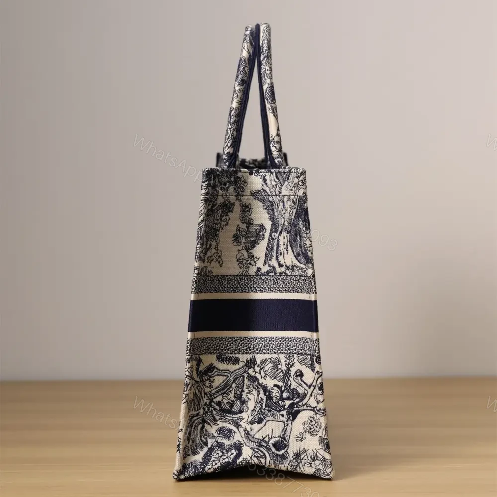 View 4 of 高仿Dior*BookTote系列淺藍色茹伊手袋L免檢版