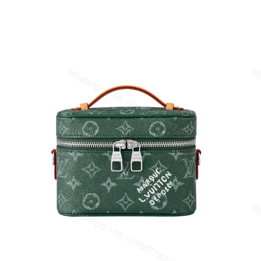 Louis Vuitton Nice Green Toiletry Bag 16cm — view 1