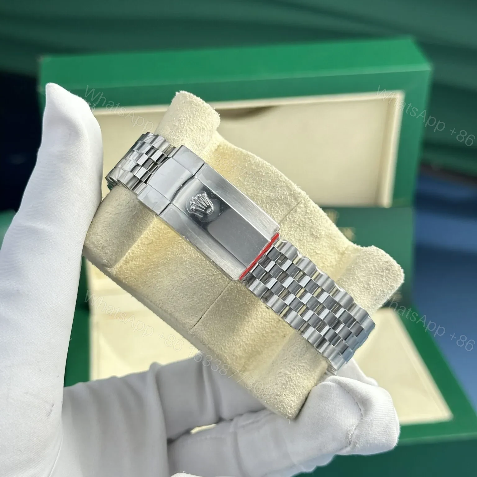 View 8 of Replica Rolex Datejust Silver Dial 16220 36 mm